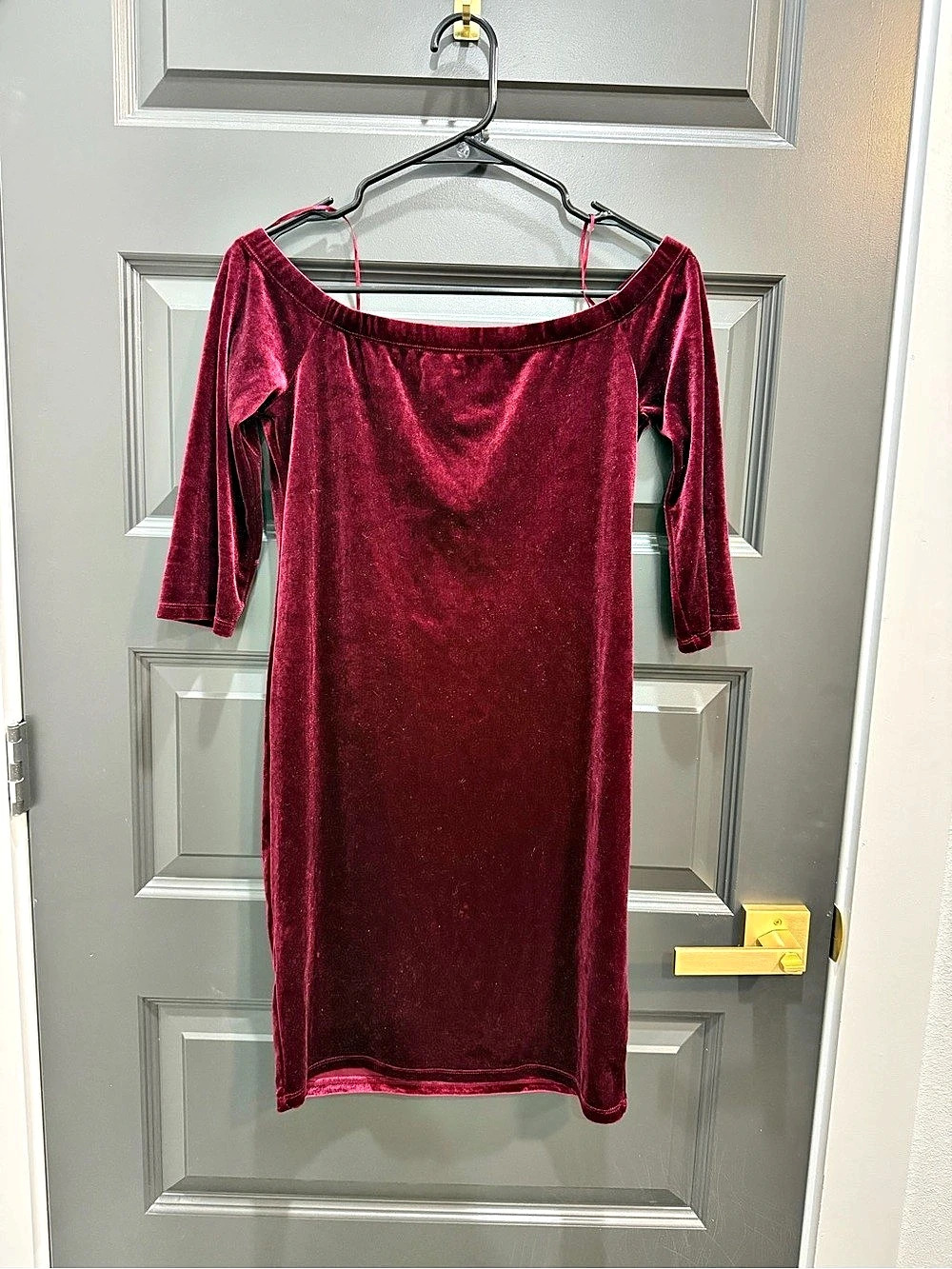 Velvet Off-Shoulder Midi/Mini Dress